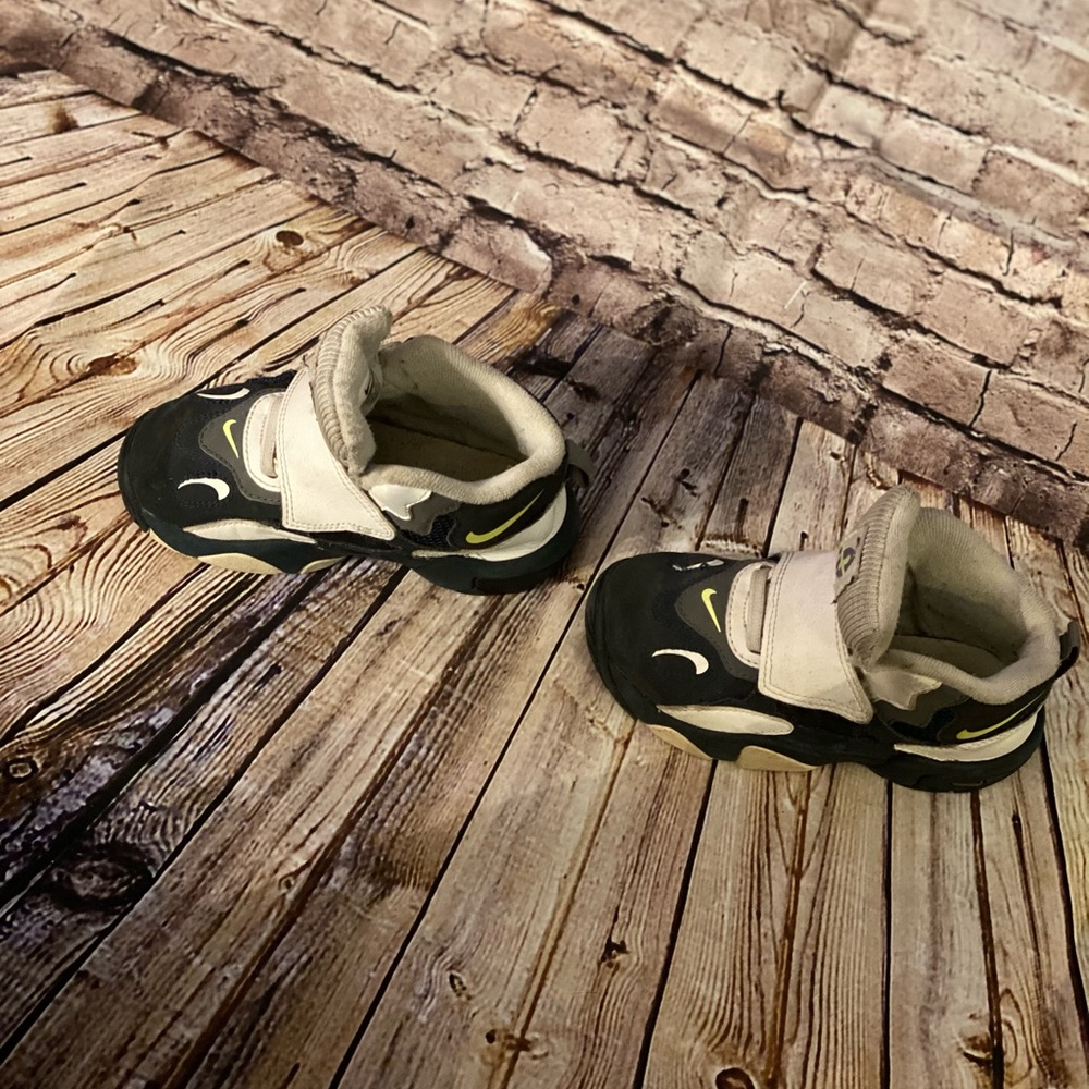 Toddler Boys Nike Velcro Sneakers